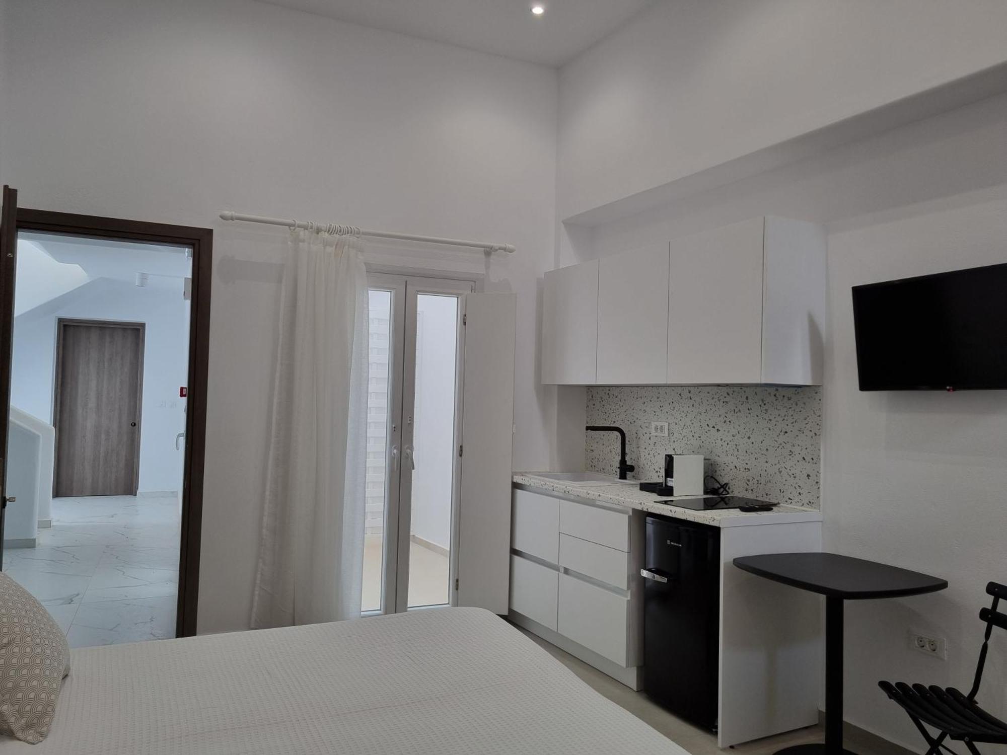 Majo Suites Hotel Agia Anna  Exterior foto